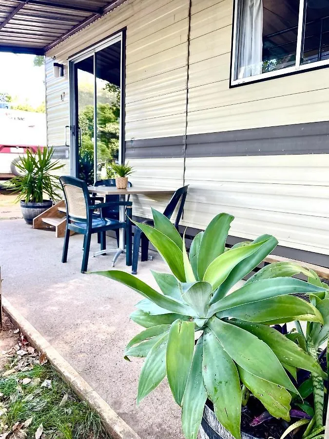 فندق Esk Caravan Park & Rail Trail Motel أستراليا